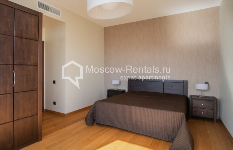 Photo #6 3-room (2 BR) apartment for <a href="http://moscow-rentals.ru/en/articles/long-term-rent" target="_blank">a long-term</a> rent
 in Russia, Moscow, Ruzheinyi lane, 3