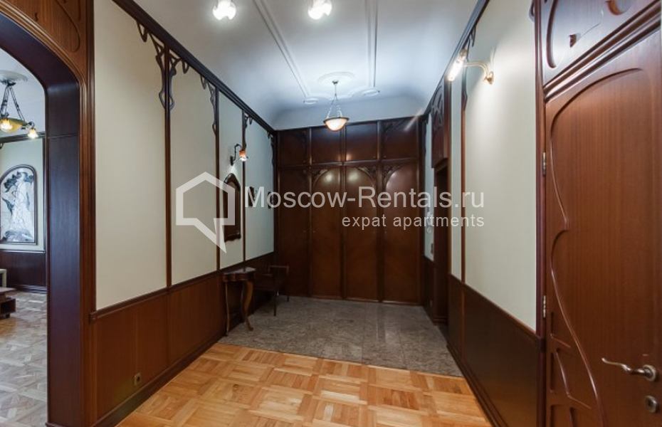 Photo #10 3-room (2 BR) apartment for <a href="http://moscow-rentals.ru/en/articles/long-term-rent" target="_blank">a long-term</a> rent
 in Russia, Moscow, Malay Molchanovka str, 4
