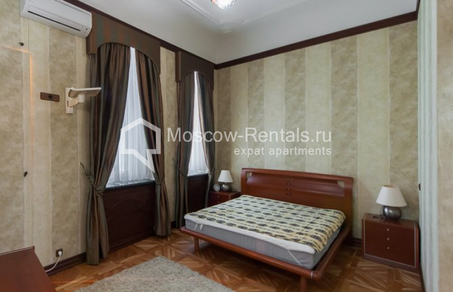 Photo #7 3-room (2 BR) apartment for <a href="http://moscow-rentals.ru/en/articles/long-term-rent" target="_blank">a long-term</a> rent
 in Russia, Moscow, Malay Molchanovka str, 4