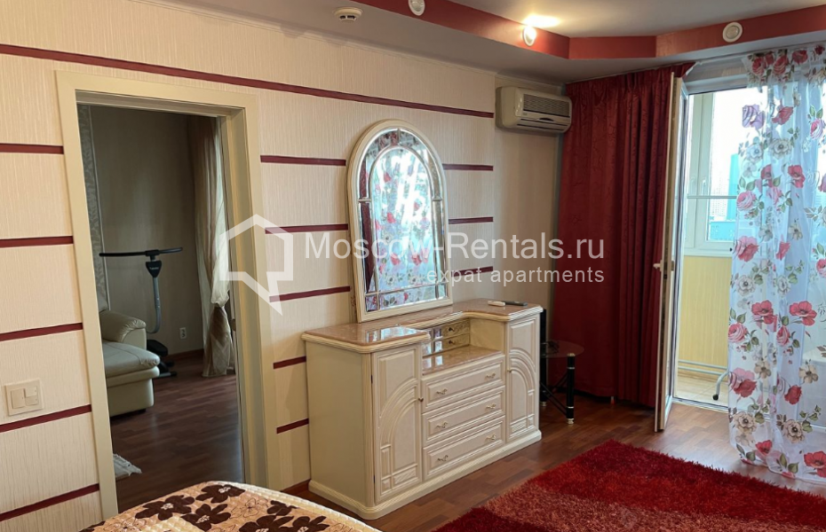 Photo #7 4-room (3 BR) apartment for <a href="http://moscow-rentals.ru/en/articles/long-term-rent" target="_blank">a long-term</a> rent
 in Russia, Moscow, Novocheremushinskaya str, 50