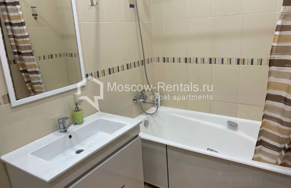 Photo #23 5-room (4 BR) apartment for <a href="http://moscow-rentals.ru/en/articles/long-term-rent" target="_blank">a long-term</a> rent
 in Russia, Moscow, Nakhimovskyi prosp, 56