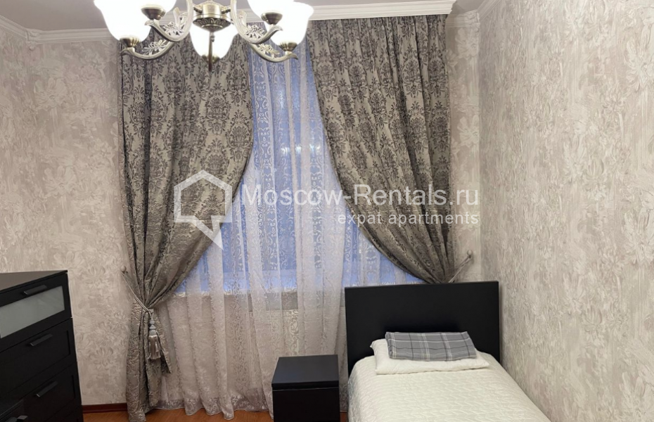 Photo #11 5-room (4 BR) apartment for <a href="http://moscow-rentals.ru/en/articles/long-term-rent" target="_blank">a long-term</a> rent
 in Russia, Moscow, Nakhimovskyi prosp, 56
