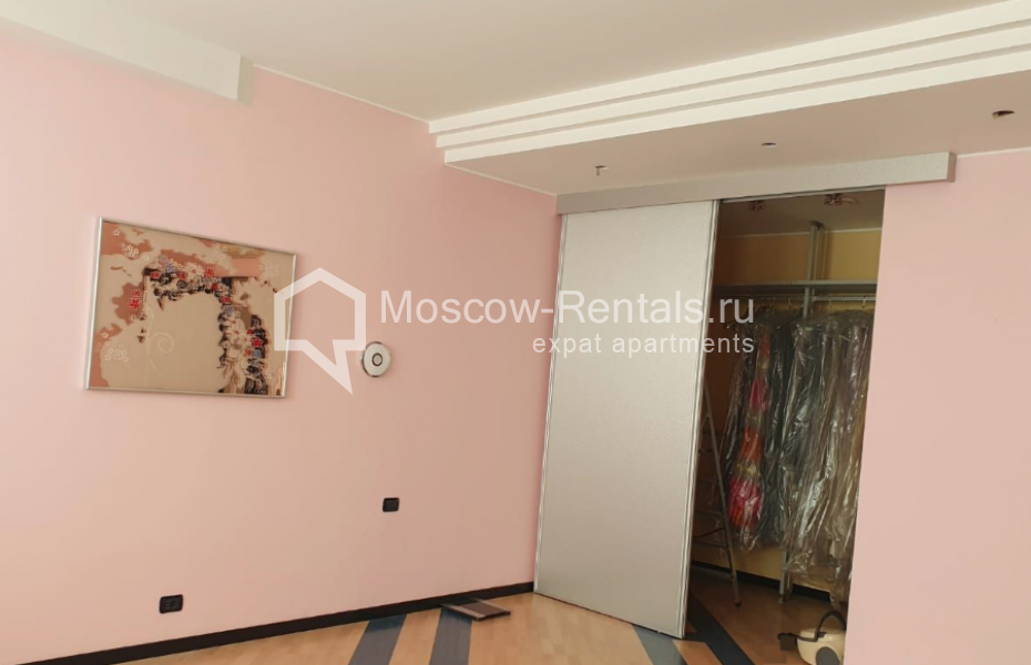 Photo #6 4-room (3 BR) apartment for <a href="http://moscow-rentals.ru/en/articles/long-term-rent" target="_blank">a long-term</a> rent
 in Russia, Moscow, Architectora Vlasova str, 22