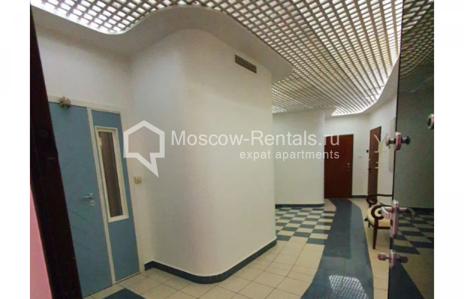Photo #9 4-room (3 BR) apartment for <a href="http://moscow-rentals.ru/en/articles/long-term-rent" target="_blank">a long-term</a> rent
 in Russia, Moscow, Architectora Vlasova str, 22