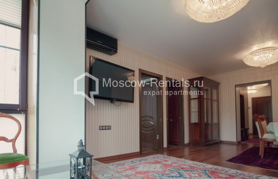 Photo #4 4-room (3 BR) apartment for <a href="http://moscow-rentals.ru/en/articles/long-term-rent" target="_blank">a long-term</a> rent
 in Russia, Moscow, Shabolovka str, 30/12