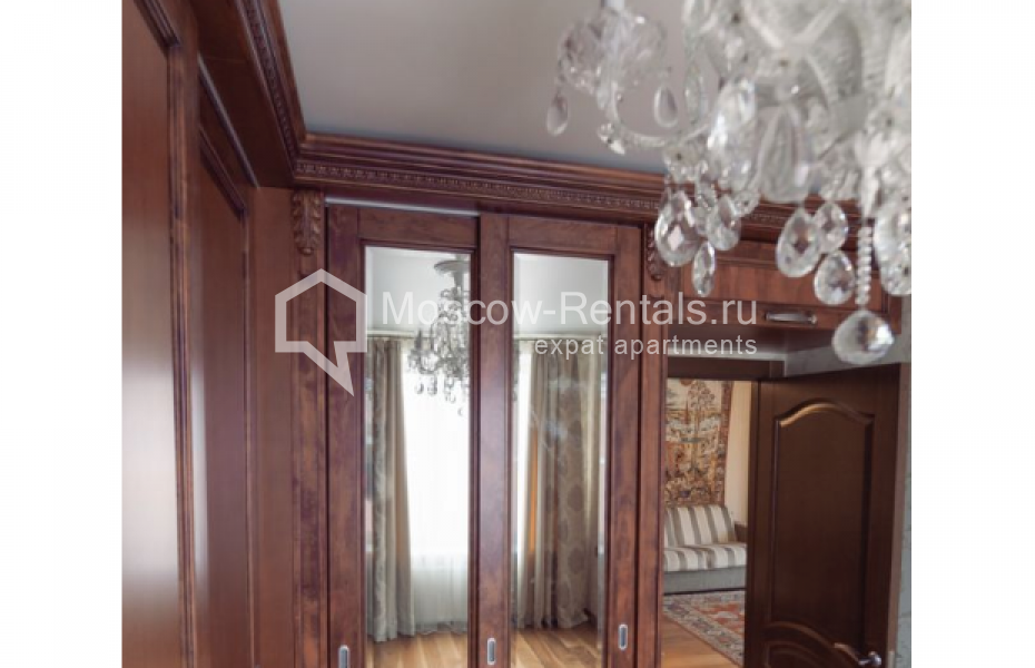 Photo #5 4-room (3 BR) apartment for <a href="http://moscow-rentals.ru/en/articles/long-term-rent" target="_blank">a long-term</a> rent
 in Russia, Moscow, Shabolovka str, 30/12