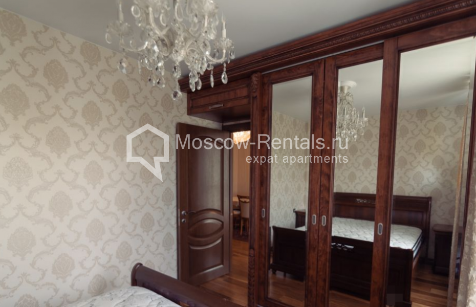 Photo #7 4-room (3 BR) apartment for <a href="http://moscow-rentals.ru/en/articles/long-term-rent" target="_blank">a long-term</a> rent
 in Russia, Moscow, Shabolovka str, 30/12