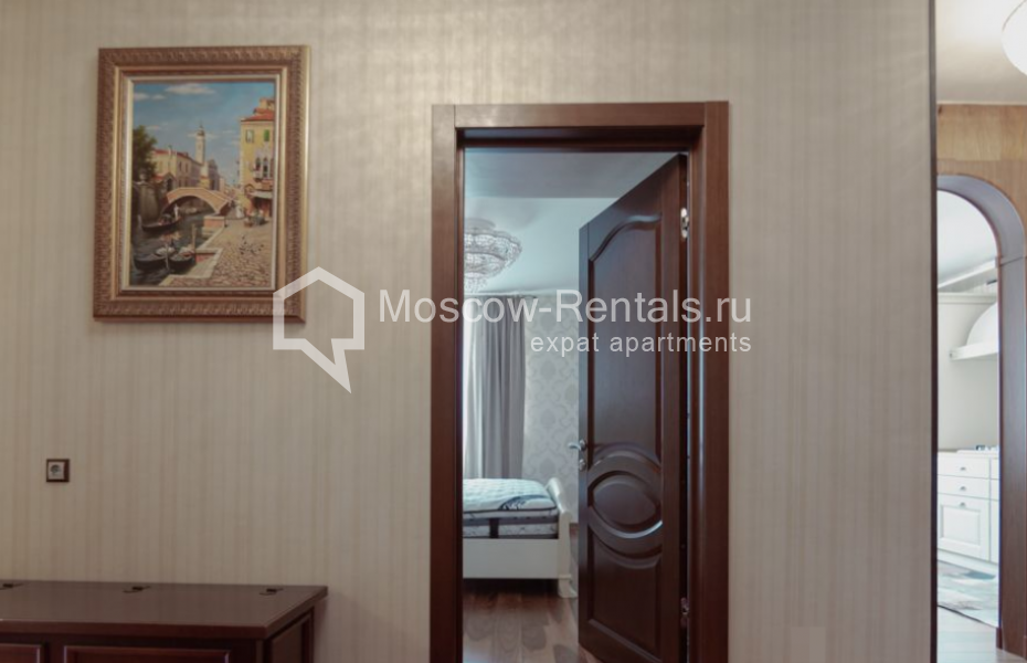 Photo #9 4-room (3 BR) apartment for <a href="http://moscow-rentals.ru/en/articles/long-term-rent" target="_blank">a long-term</a> rent
 in Russia, Moscow, Shabolovka str, 30/12