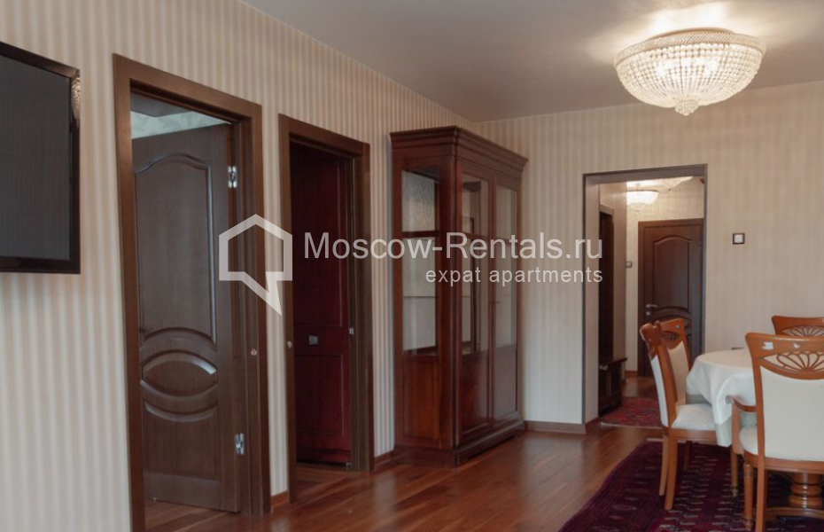 Photo #20 4-room (3 BR) apartment for <a href="http://moscow-rentals.ru/en/articles/long-term-rent" target="_blank">a long-term</a> rent
 in Russia, Moscow, Shabolovka str, 30/12