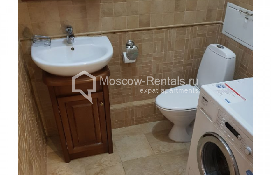 Photo #28 4-room (3 BR) apartment for <a href="http://moscow-rentals.ru/en/articles/long-term-rent" target="_blank">a long-term</a> rent
 in Russia, Moscow, Nakhimovskyi prosp, 56