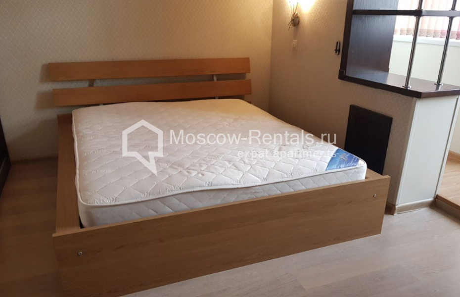 Photo #13 4-room (3 BR) apartment for <a href="http://moscow-rentals.ru/en/articles/long-term-rent" target="_blank">a long-term</a> rent
 in Russia, Moscow, Nakhimovskyi prosp, 56