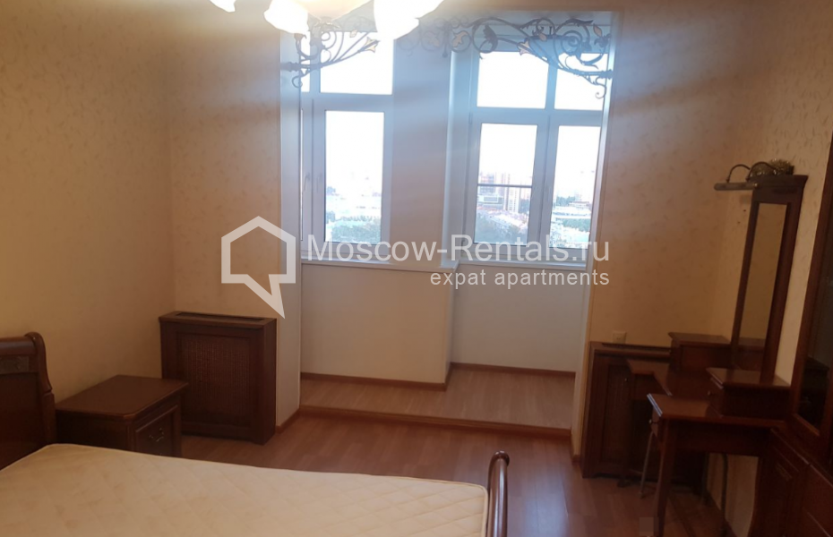 Photo #8 4-room (3 BR) apartment for <a href="http://moscow-rentals.ru/en/articles/long-term-rent" target="_blank">a long-term</a> rent
 in Russia, Moscow, Nakhimovskyi prosp, 56