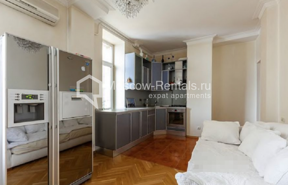Photo #5 3-room (2 BR) apartment for <a href="http://moscow-rentals.ru/en/articles/long-term-rent" target="_blank">a long-term</a> rent
 in Russia, Moscow, Lyusinovskaya str, 53