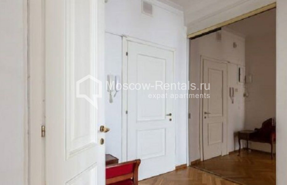 Photo #11 3-room (2 BR) apartment for <a href="http://moscow-rentals.ru/en/articles/long-term-rent" target="_blank">a long-term</a> rent
 in Russia, Moscow, Lyusinovskaya str, 53