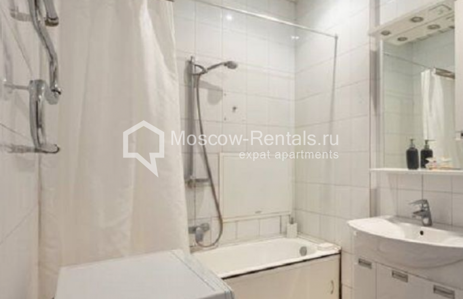 Photo #12 3-room (2 BR) apartment for <a href="http://moscow-rentals.ru/en/articles/long-term-rent" target="_blank">a long-term</a> rent
 in Russia, Moscow, Lyusinovskaya str, 53