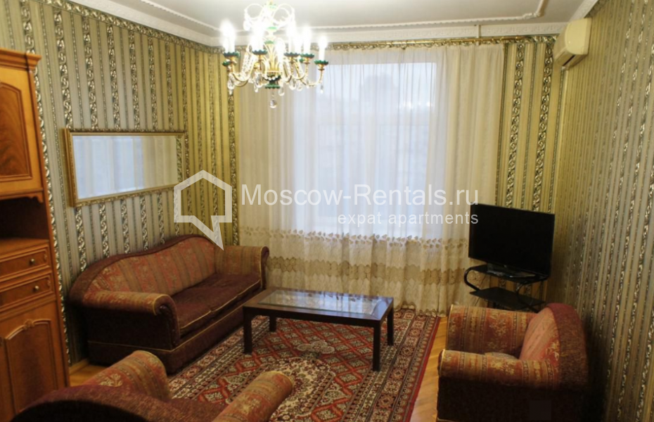 Photo #2 4-room (3 BR) apartment for <a href="http://moscow-rentals.ru/en/articles/long-term-rent" target="_blank">a long-term</a> rent
 in Russia, Moscow, Kutuzovskyi prosp, 30