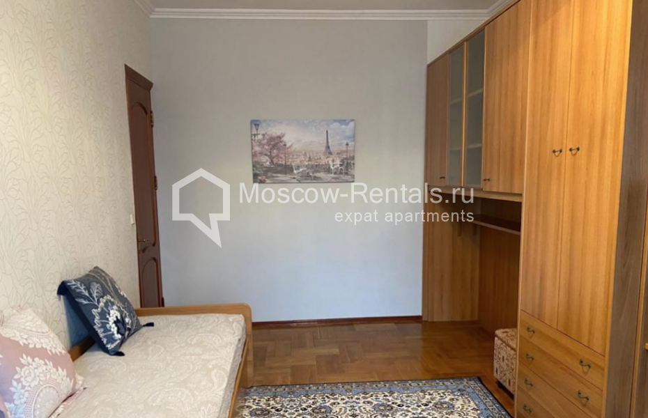 Photo #15 3-room (2 BR) apartment for <a href="http://moscow-rentals.ru/en/articles/long-term-rent" target="_blank">a long-term</a> rent
 in Russia, Moscow, Kutuzovskyi prosp, 35К2