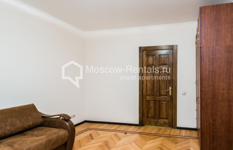 Photo #7 4-room (3 BR) apartment for <a href="http://moscow-rentals.ru/en/articles/long-term-rent" target="_blank">a long-term</a> rent
 in Russia, Moscow, Chernyakhovskogo str, 6
