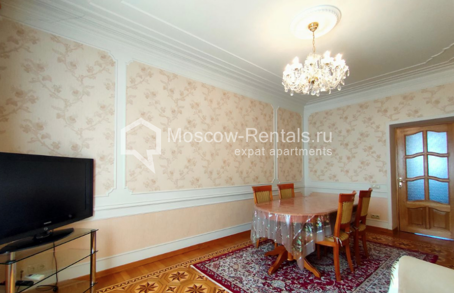 Photo #2 3-room (2 BR) apartment for <a href="http://moscow-rentals.ru/en/articles/long-term-rent" target="_blank">a long-term</a> rent
 in Russia, Moscow, Kutuzovskyi prosp, 30