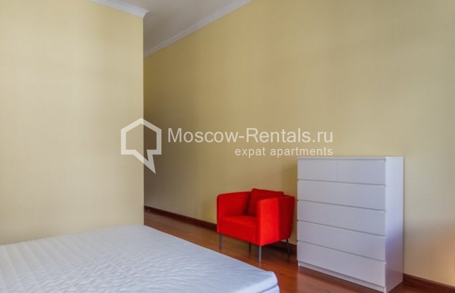Photo #12 4-room (3 BR) apartment for <a href="http://moscow-rentals.ru/en/articles/long-term-rent" target="_blank">a long-term</a> rent
 in Russia, Moscow, Krivokolennyi lane, 14С1