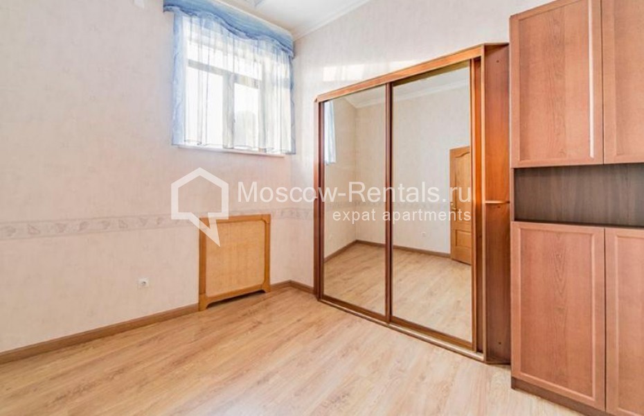 Photo #15 6-room (5 BR) apartment for <a href="http://moscow-rentals.ru/en/articles/long-term-rent" target="_blank">a long-term</a> rent
 in Russia, Moscow, Arkhangelskyi lane, 7