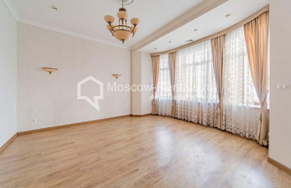 Photo #9 6-room (5 BR) apartment for <a href="http://moscow-rentals.ru/en/articles/long-term-rent" target="_blank">a long-term</a> rent
 in Russia, Moscow, Arkhangelskyi lane, 7