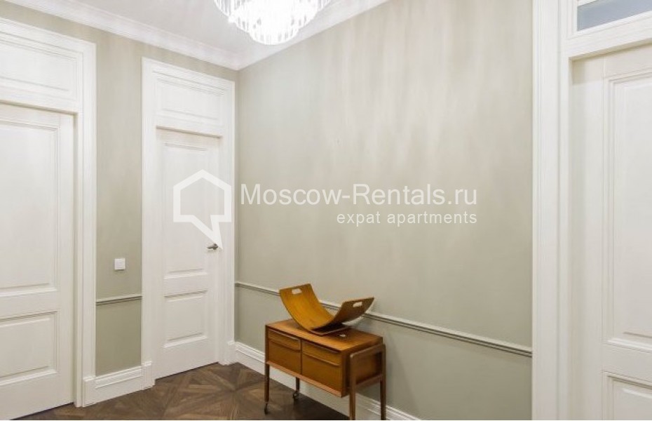 Photo #19 6-room (5 BR) apartment for <a href="http://moscow-rentals.ru/en/articles/long-term-rent" target="_blank">a long-term</a> rent
 in Russia, Moscow, Smolenskyi lane, 24К1