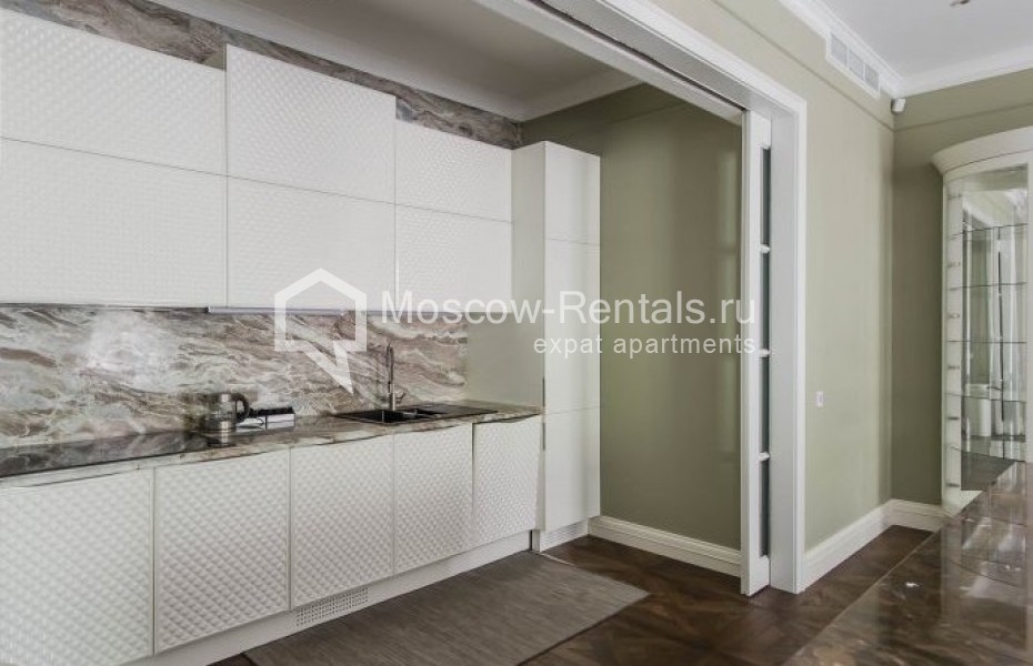 Photo #5 6-room (5 BR) apartment for <a href="http://moscow-rentals.ru/en/articles/long-term-rent" target="_blank">a long-term</a> rent
 in Russia, Moscow, Smolenskyi lane, 24К1