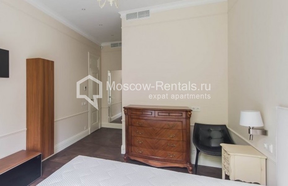 Photo #10 6-room (5 BR) apartment for <a href="http://moscow-rentals.ru/en/articles/long-term-rent" target="_blank">a long-term</a> rent
 in Russia, Moscow, Smolenskyi lane, 24К1
