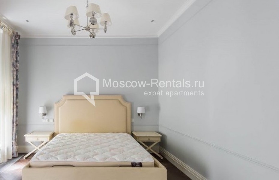 Photo #15 6-room (5 BR) apartment for <a href="http://moscow-rentals.ru/en/articles/long-term-rent" target="_blank">a long-term</a> rent
 in Russia, Moscow, Smolenskyi lane, 24К1