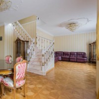 Photo #2 4-room (3 BR) apartment for <a href="http://moscow-rentals.ru/en/articles/long-term-rent" target="_blank">a long-term</a> rent
 in Russia, Moscow, Malyi Nikolopeskovskyi lane, 4