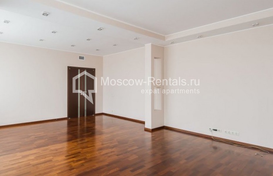 Photo #5 4-room (3 BR) apartment for <a href="http://moscow-rentals.ru/en/articles/long-term-rent" target="_blank">a long-term</a> rent
 in Russia, Moscow, Ruzheinyi lane, 3