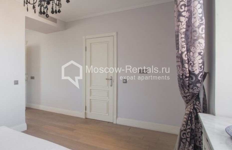 Photo #8 4-room (3 BR) apartment for <a href="http://moscow-rentals.ru/en/articles/long-term-rent" target="_blank">a long-term</a> rent
 in Russia, Moscow, B. Bronnaya str, 29