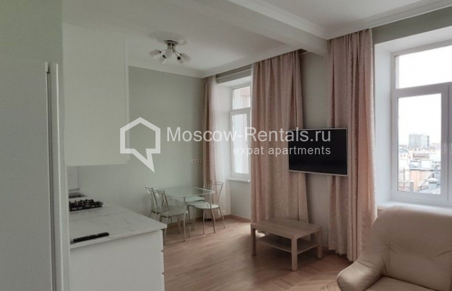 Photo #4 3-room (2 BR) apartment for <a href="http://moscow-rentals.ru/en/articles/long-term-rent" target="_blank">a long-term</a> rent
 in Russia, Moscow, Tverskaya str, 15