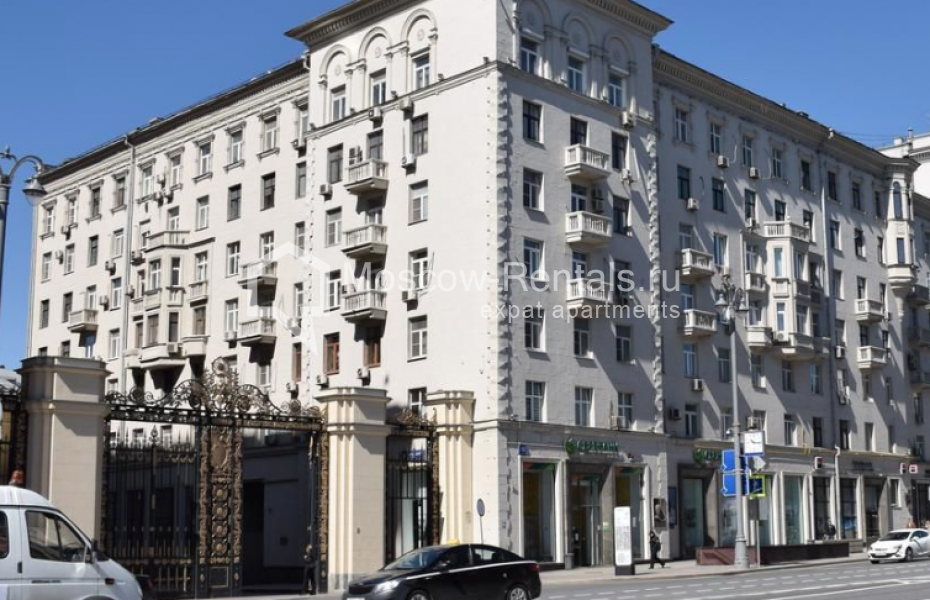 Photo #17 3-room (2 BR) apartment for <a href="http://moscow-rentals.ru/en/articles/long-term-rent" target="_blank">a long-term</a> rent
 in Russia, Moscow, Tverskaya str, 15