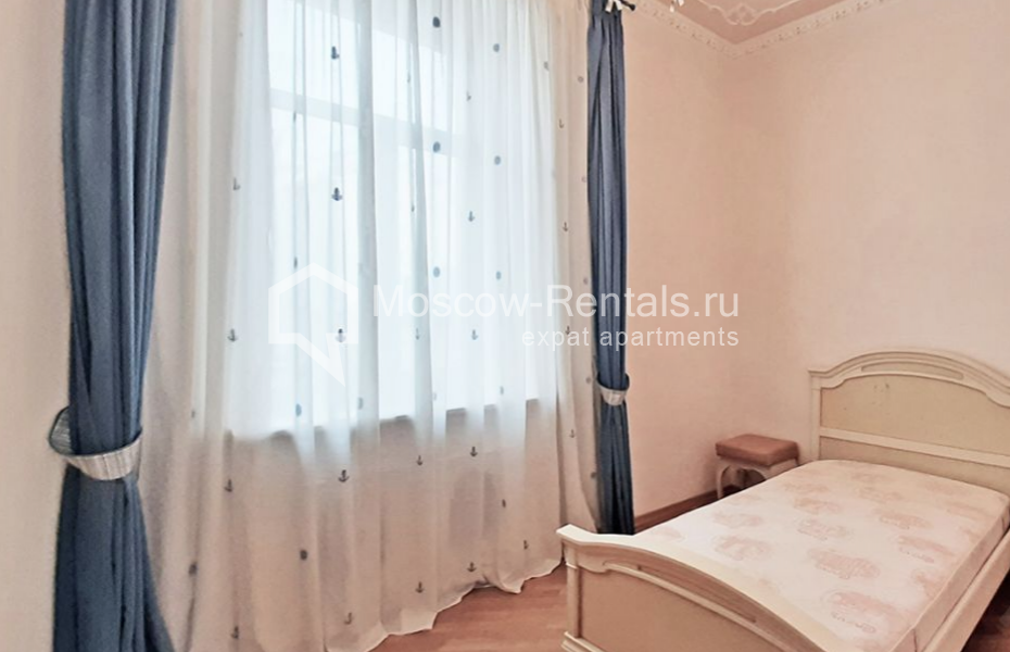 Photo #9 5-room (4 BR) apartment for <a href="http://moscow-rentals.ru/en/articles/long-term-rent" target="_blank">a long-term</a> rent
 in Russia, Moscow, M. Zlatoustinskyi lane, 4