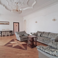 Photo #1 5-room (4 BR) apartment for <a href="http://moscow-rentals.ru/en/articles/long-term-rent" target="_blank">a long-term</a> rent
 in Russia, Moscow, M. Zlatoustinskyi lane, 4