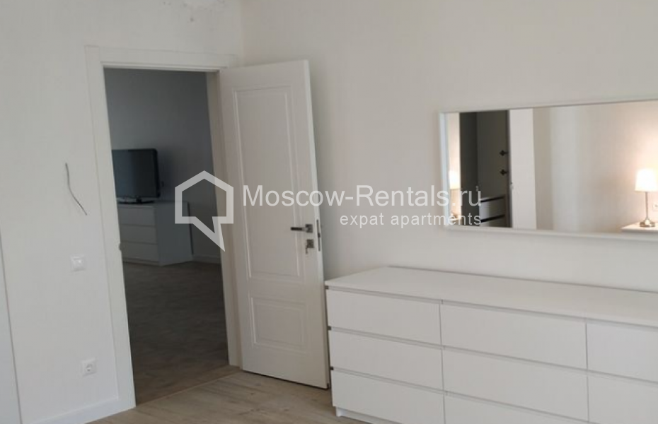 Photo #9 4-room (3 BR) apartment for <a href="http://moscow-rentals.ru/en/articles/long-term-rent" target="_blank">a long-term</a> rent
 in Russia, Moscow, Nakhimovskyi prosp, 73