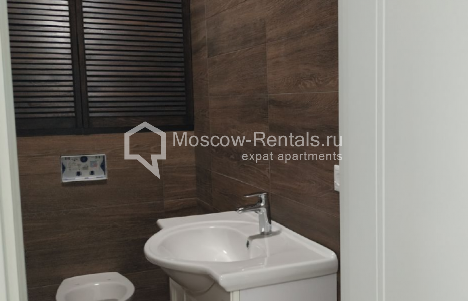 Photo #15 4-room (3 BR) apartment for <a href="http://moscow-rentals.ru/en/articles/long-term-rent" target="_blank">a long-term</a> rent
 in Russia, Moscow, Nakhimovskyi prosp, 73