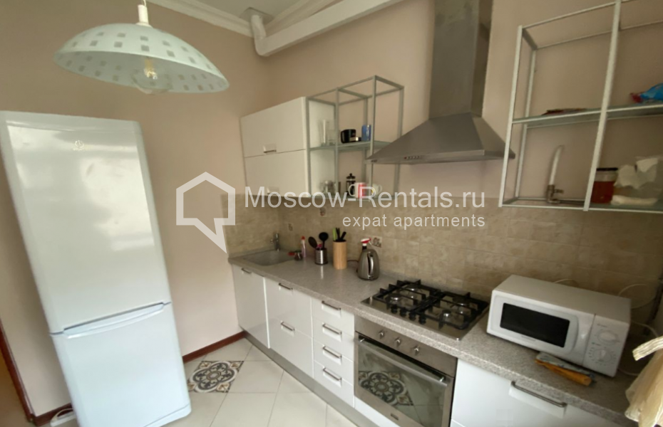 Photo #3 2-room (1 BR) apartment for <a href="http://moscow-rentals.ru/en/articles/long-term-rent" target="_blank">a long-term</a> rent
 in Russia, Moscow, Lyalin lane, 24-26С2а
