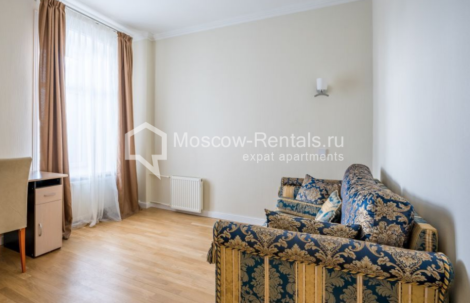 Photo #10 3-room (2 BR) apartment for <a href="http://moscow-rentals.ru/en/articles/long-term-rent" target="_blank">a long-term</a> rent
 in Russia, Moscow, M. Ordynka str, 3
