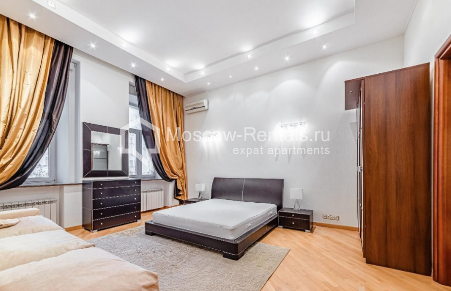 Photo #19 5-room (4 BR) apartment for <a href="http://moscow-rentals.ru/en/articles/long-term-rent" target="_blank">a long-term</a> rent
 in Russia, Moscow, Tverskaya str, 28К1