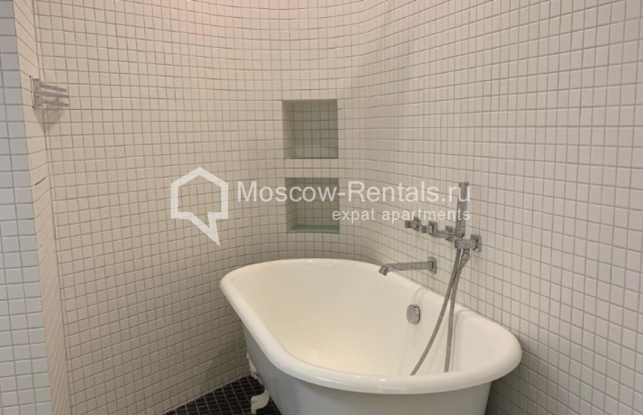 Photo #13 5-room (4 BR) apartment for <a href="http://moscow-rentals.ru/en/articles/long-term-rent" target="_blank">a long-term</a> rent
 in Russia, Moscow, Solyanka str, 1/2С1