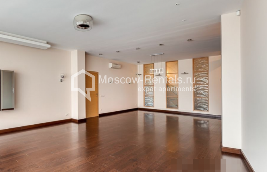 Photo #4 5-room (4 BR) apartment for <a href="http://moscow-rentals.ru/en/articles/long-term-rent" target="_blank">a long-term</a> rent
 in Russia, Moscow, Shvedskyi tupik, 3