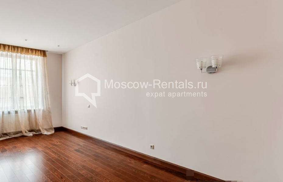 Photo #10 5-room (4 BR) apartment for <a href="http://moscow-rentals.ru/en/articles/long-term-rent" target="_blank">a long-term</a> rent
 in Russia, Moscow, Shvedskyi tupik, 3