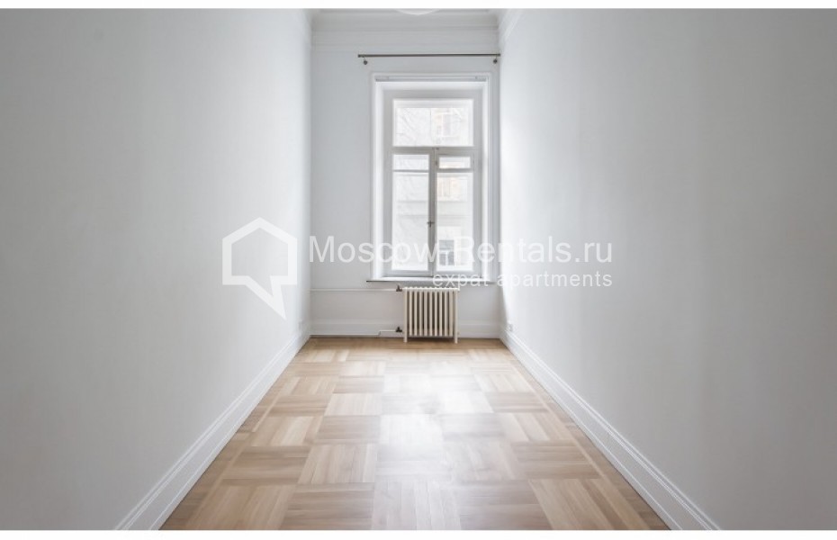 Photo #10 5-room (4 BR) apartment for <a href="http://moscow-rentals.ru/en/articles/long-term-rent" target="_blank">a long-term</a> rent
 in Russia, Moscow, Armaynskyi lane, 1/8С1