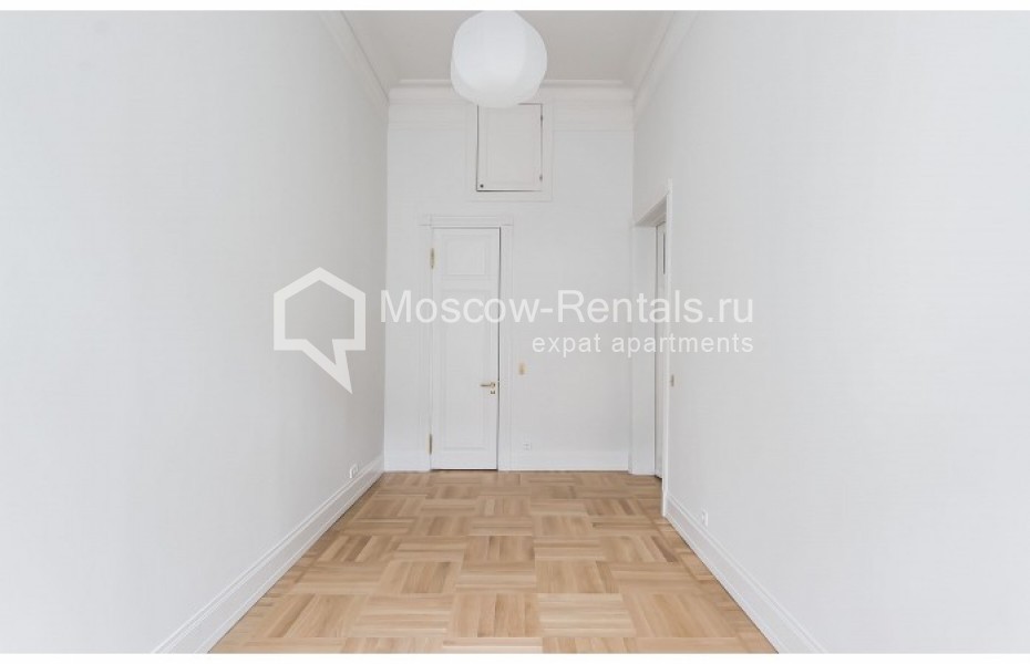 Photo #11 5-room (4 BR) apartment for <a href="http://moscow-rentals.ru/en/articles/long-term-rent" target="_blank">a long-term</a> rent
 in Russia, Moscow, Armaynskyi lane, 1/8С1