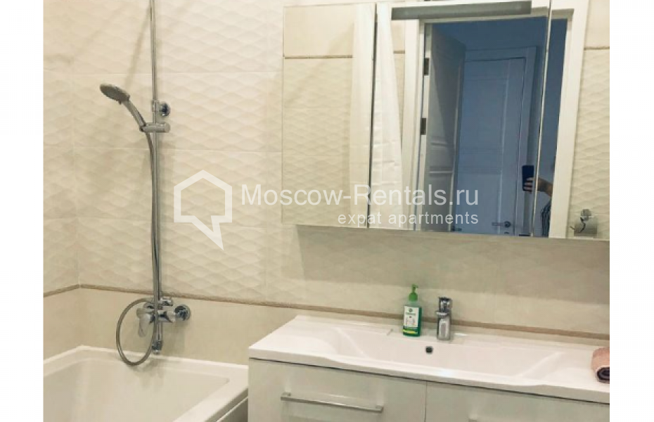 Photo #4 4-room (3 BR) apartment for <a href="http://moscow-rentals.ru/en/articles/long-term-rent" target="_blank">a long-term</a> rent
 in Russia, Moscow, Brusov lane, 2/14С1