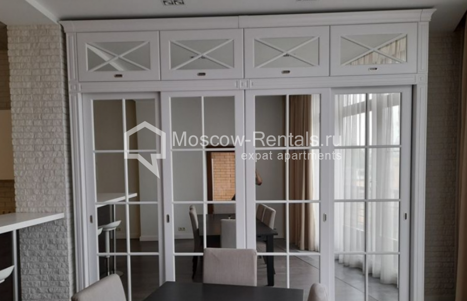 Photo #4 4-room (3 BR) apartment for <a href="http://moscow-rentals.ru/en/articles/long-term-rent" target="_blank">a long-term</a> rent
 in Russia, Moscow, Trubnaya sq, 2