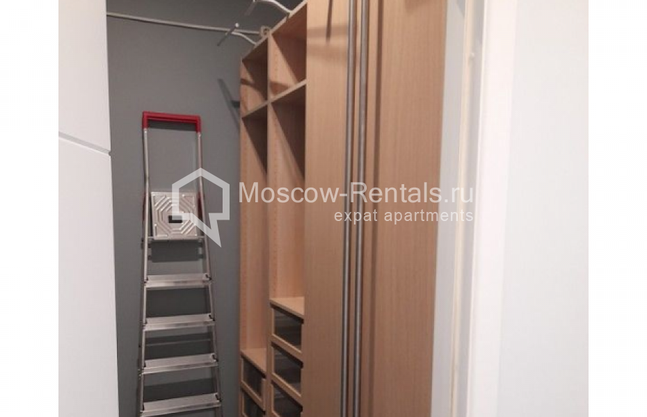Photo #11 4-room (3 BR) apartment for <a href="http://moscow-rentals.ru/en/articles/long-term-rent" target="_blank">a long-term</a> rent
 in Russia, Moscow, Trubnaya sq, 2